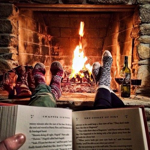 Wishing You a Cozy Reading Christmas!