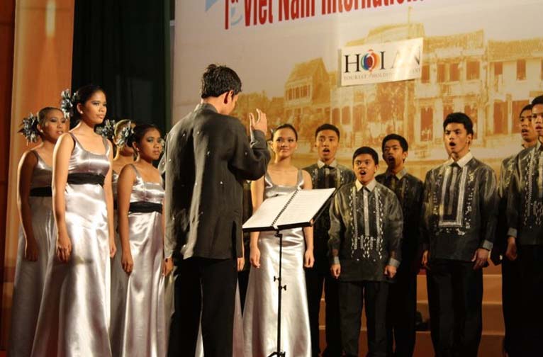 A Vietnamese chorale society